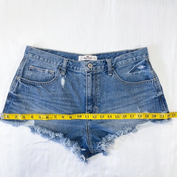 Hollister | High Rise Cutoff Jean Shorts | 11 / 30 - Picture 12 of 14